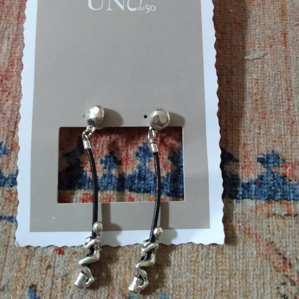 Uno de 50  earrings